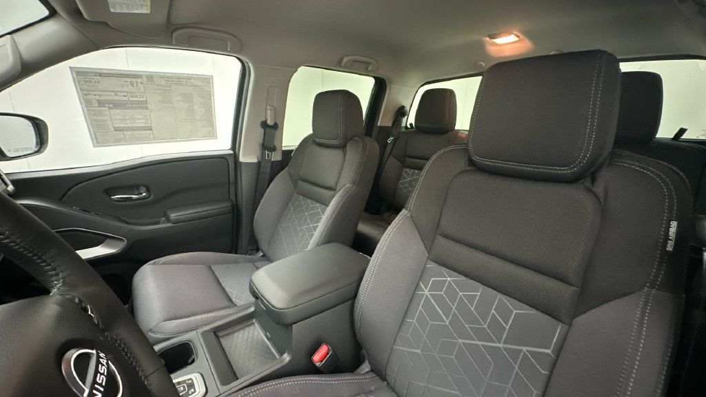 New 2027 Nissan Frontier SV AWD/4WD image 25