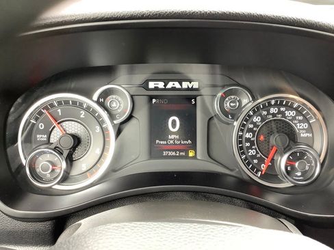 Used 2024 RAM 3500 Big Horn AWD/4WD image 33