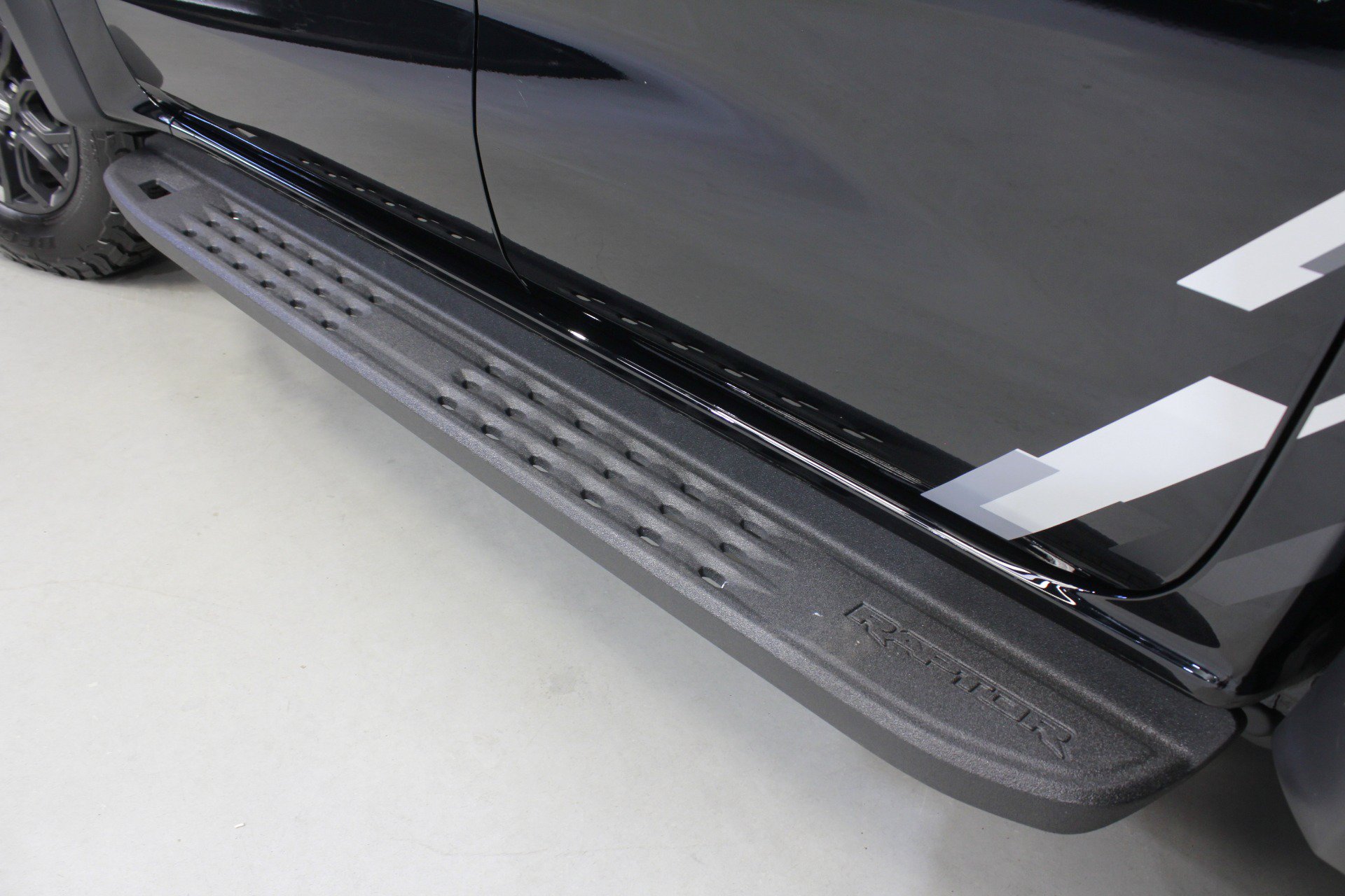 Used 2025 Ford Ranger Raptor AWD/4WD image 31