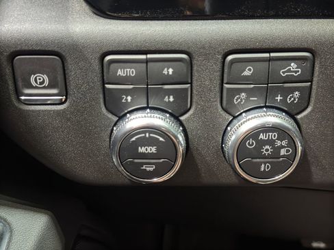 New 2026 GMC Sierra 1500 SLT w/ SLT Premium Plus Package image 38