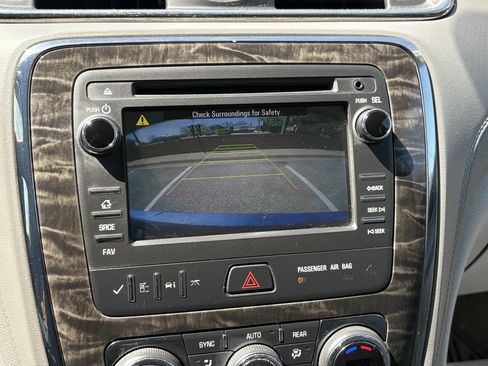 Used 2013 Buick Enclave Convenience FWD image 34