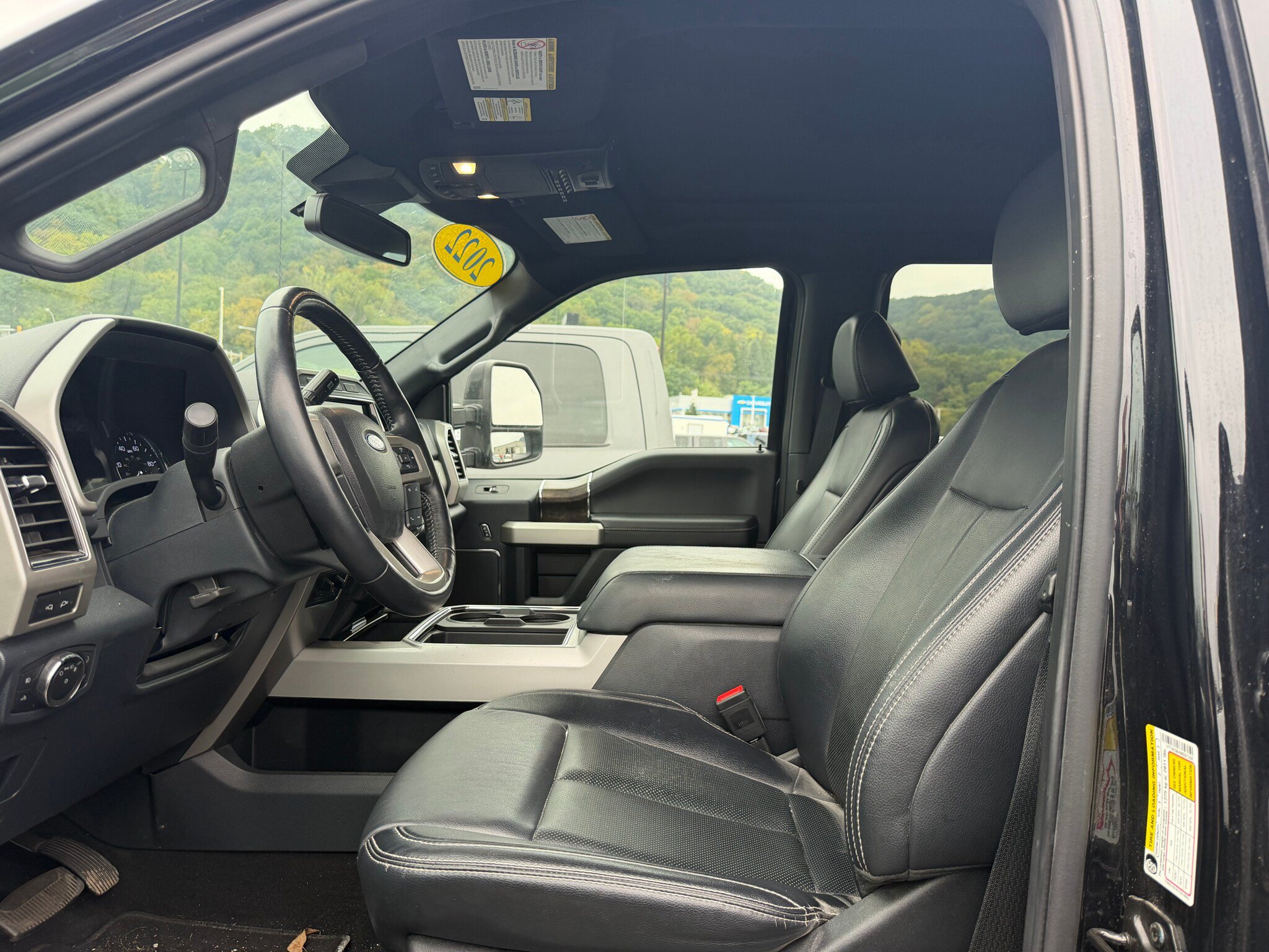 Used 2022 Ford F250 Lariat w/ Tremor Off-Road Package AWD/4WD image 5