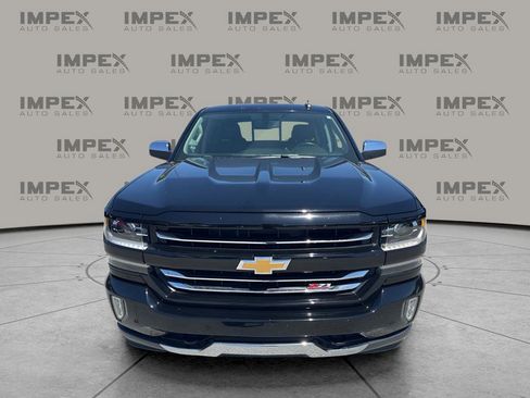 Used 2017 Chevrolet Silverado 1500 LTZ Z71 w/ LTZ Plus Package AWD/4WD image 8