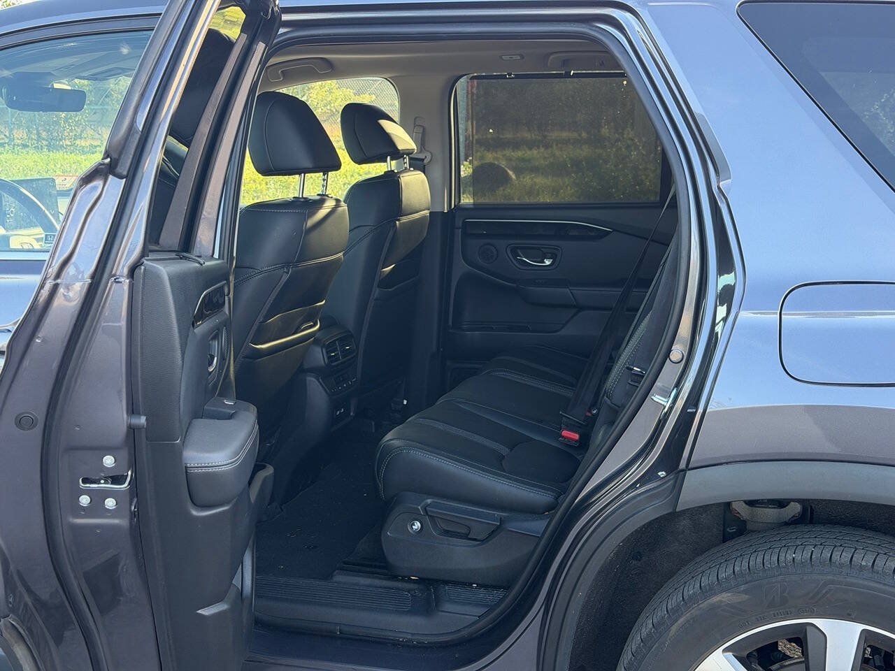 Used 2023 Honda Pilot Touring image 10