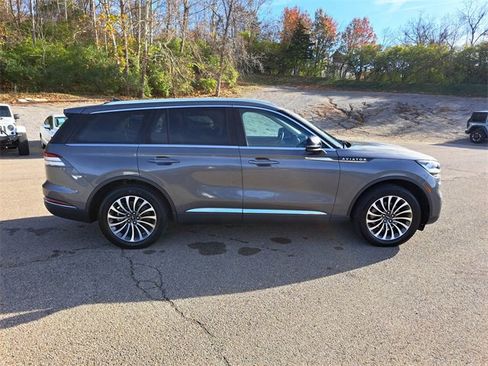 Used 2023 Lincoln Aviator Reserve w/ Equipment Group 201A image 6