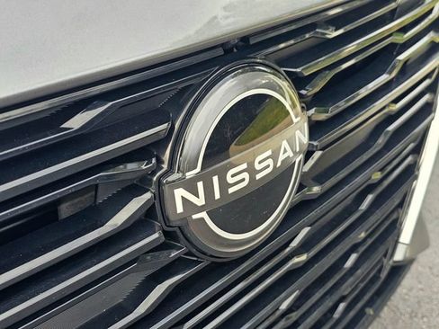 Used 2024 Nissan Altima 2.5 SL FWD image 4