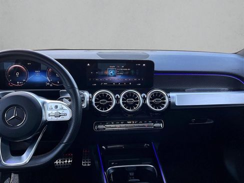 Used 2022 Mercedes-Benz GLB 250 image 8