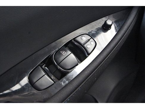 New 2024 Nissan Leaf SV Plus image 12