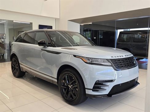 New 2026 Land Rover Range Rover Velar Dynamic SE image 7