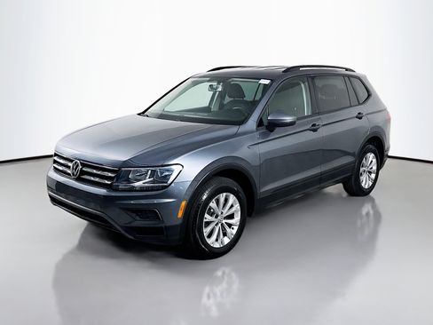 Used 2020 Volkswagen Tiguan S image 4