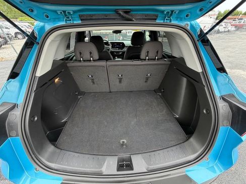 Used 2025 Chevrolet TrailBlazer LT AWD/4WD image 8
