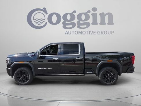 Certified 2024 GMC Sierra 2500 Denali w/ Denali Reserve Package AWD/4WD image 2
