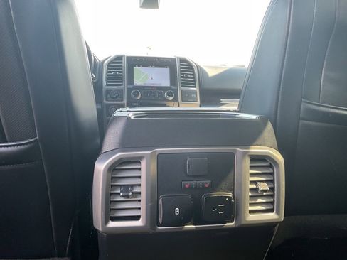 Used 2017 Ford F150 Platinum w/ Equipment Group 701A Luxury image 23