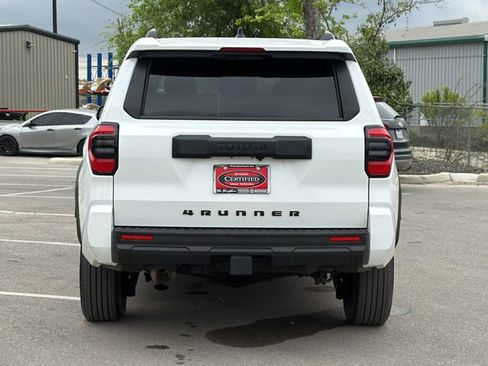 Used 2025 Toyota 4Runner SR5 image 7