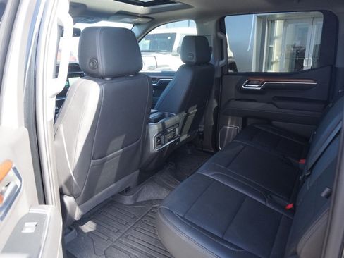 Used 2023 GMC Sierra 1500 Denali AWD/4WD image 8