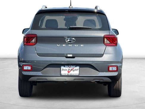New 2026 Hyundai Venue SEL FWD image 5