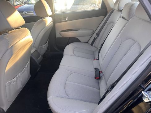 Used 2016 Kia Optima LX image 9