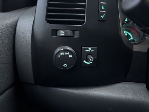 Used 2010 Chevrolet Silverado 2500 W/T image 24