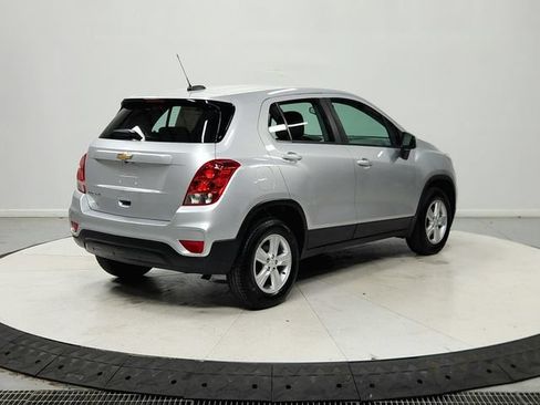Used 2017 Chevrolet Trax LS AWD/4WD image 8