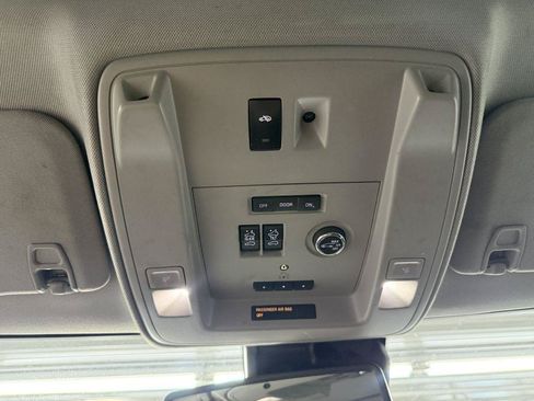 Used 2020 GMC Yukon XL Denali w/ Denali Ultimate Package AWD/4WD image 23
