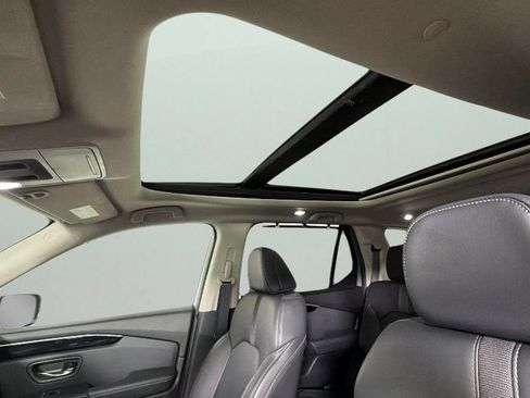 Used 2025 Honda Pilot Touring image 27