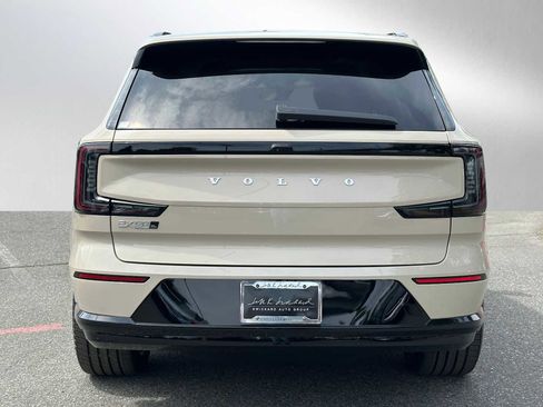 New 2025 Volvo EX90 Ultra image 4