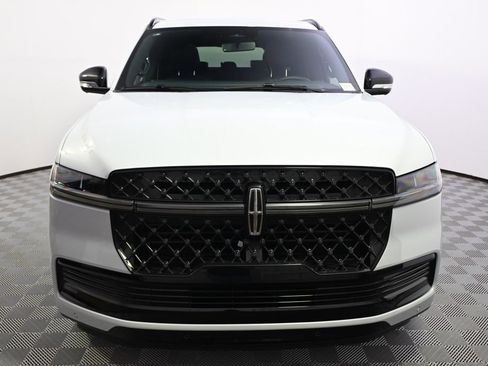 New 2026 Lincoln Navigator L Reserve w/ Jet Appearance Package image 10