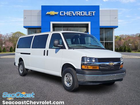 Used 2024 Chevrolet Express 3500 LT w/ LT Preferred Equipment Group RWD image 1