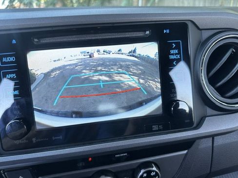 Used 2018 Toyota Tacoma TRD Sport w/ Technology Package AWD/4WD image 33