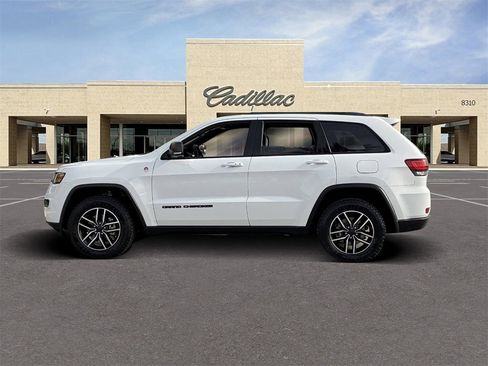 Used 2020 Jeep Grand Cherokee Trailhawk image 8