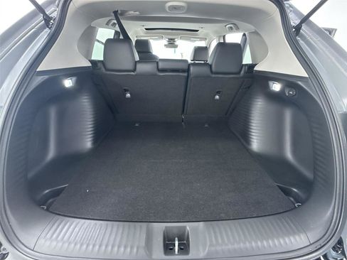Certified 2026 Honda HR-V EX-L image 32