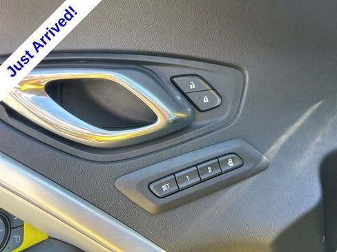 Used 2018 Chevrolet Camaro SS RWD image 12