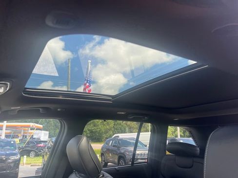 New 2025 Jeep Grand Cherokee Limited w/ Luxury Tech Group II image 8