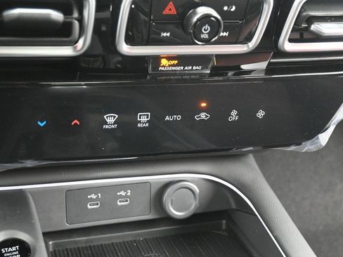 New 2026 Nissan Sentra SR w/ Floor Mat Package FWD image 11