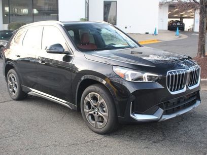 New 2025 BMW X1 xDrive28i w/ Premium Package