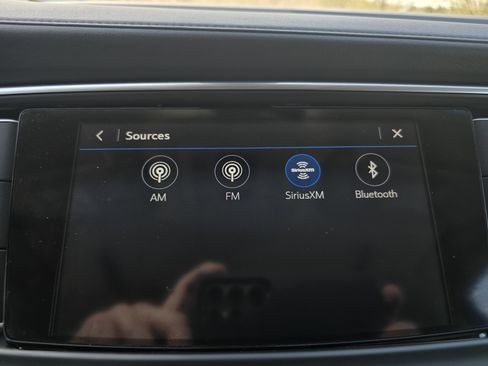 Used 2023 Buick Enclave Essence w/ Experience Buick Package image 30