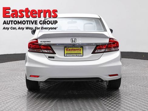 Used 2015 Honda Civic SE image 6