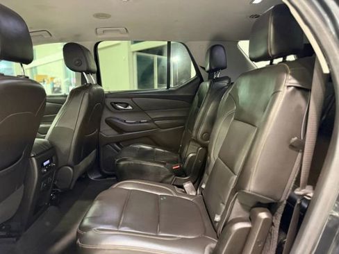 Used 2021 Chevrolet Traverse LT w/ LT Premium Package image 78