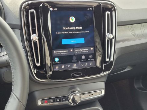 Certified 2023 Volvo XC40 Recharge Ultimate image 23