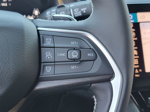 New 2026 Jeep Grand Cherokee Limited w/ Limited Altitude Package AWD/4WD image 6