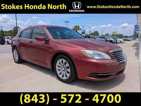 Used 2014 Chrysler 200 LX FWD image 2