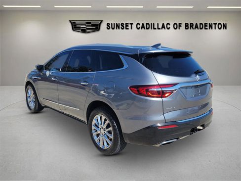 Used 2018 Buick Enclave Premium image 6