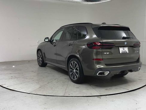 Used 2025 BMW X5 xDrive50e w/ M Sport Package AWD/4WD image 3