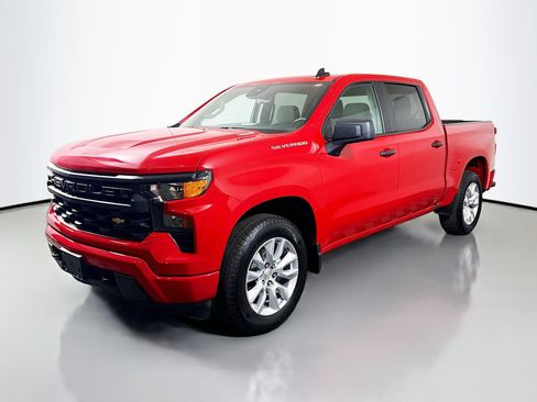 Used 2026 Chevrolet Silverado 1500 Custom RWD image 4