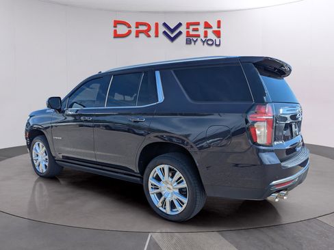 Used 2022 Chevrolet Tahoe High Country image 3