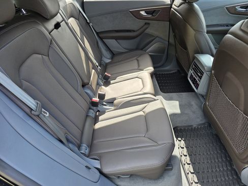 Used 2024 Audi Q8 Prestige AWD/4WD image 5