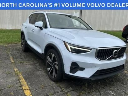 Used 2024 Volvo XC40 B5 Plus w/ Protection Package Premier