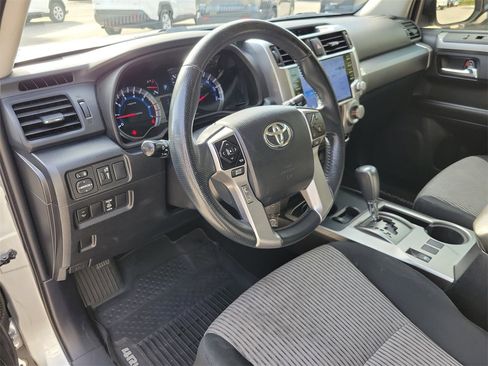 Used 2014 Toyota 4Runner SR5 image 14