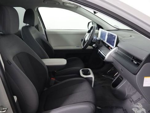 Used 2024 Hyundai Ioniq 5 SE RWD image 26