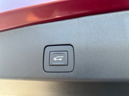 Used 2025 Buick Encore GX Sport Touring image 6